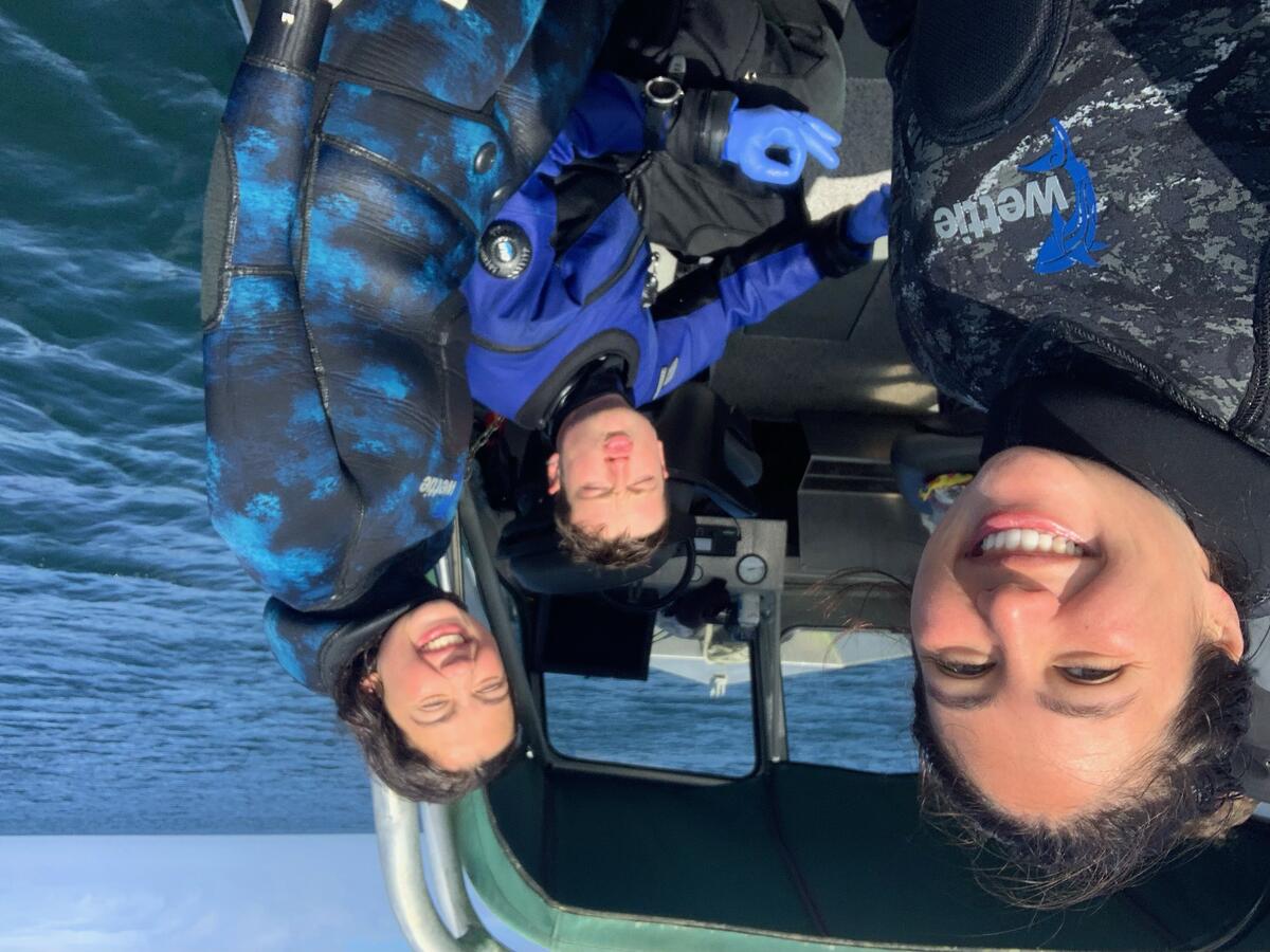 Diving with friends